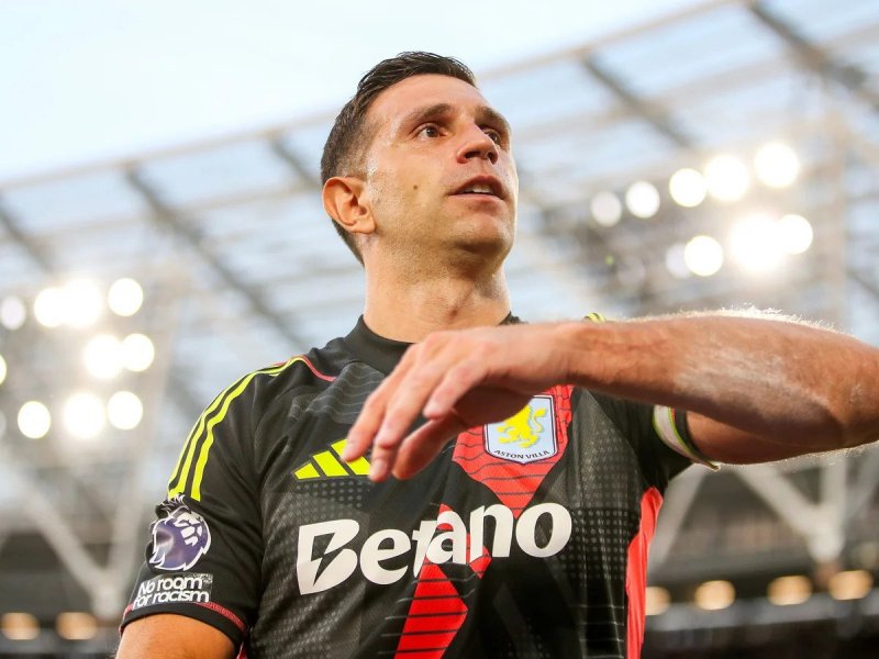 امیلیانو مارتینز